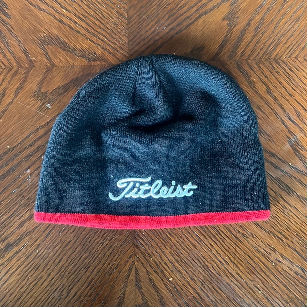 Titleist Black Performance Golf Bennie Hat
